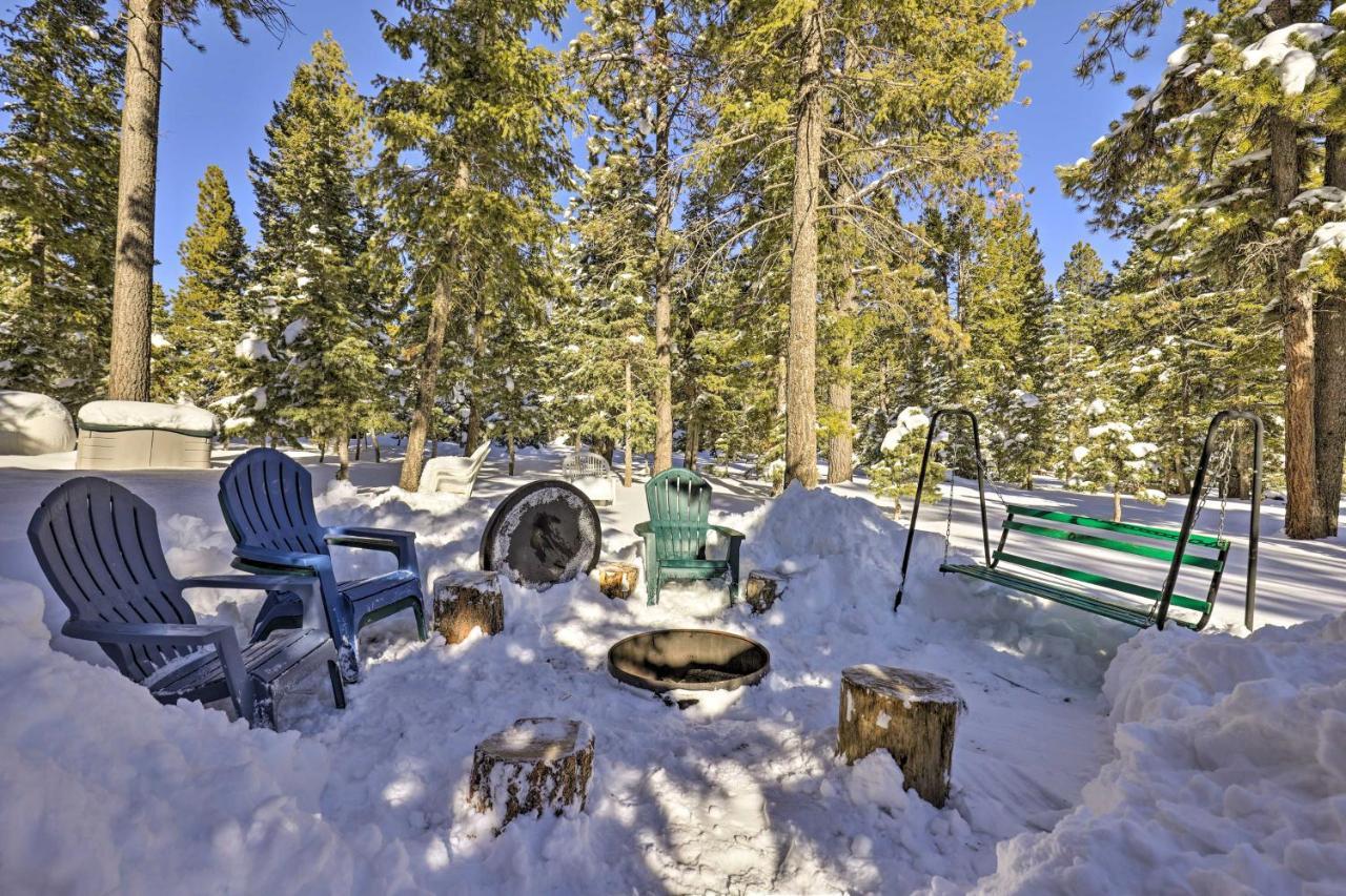 Rustic Duck Creek Village Cabin With Fire Pit! Kültér fotó
