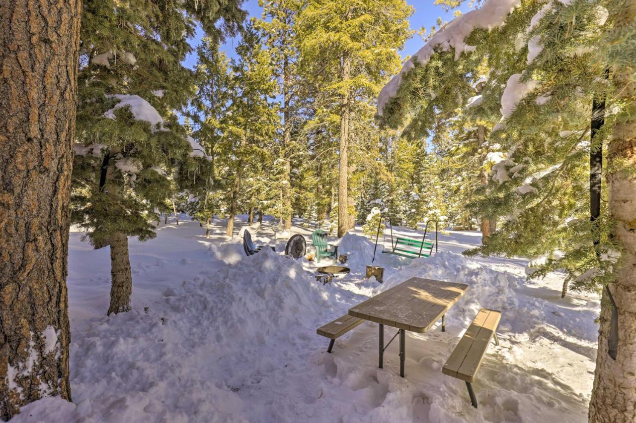 Rustic Duck Creek Village Cabin With Fire Pit! Kültér fotó
